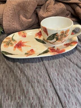 Pier 1 Foliage Oval Cup and Snack Set